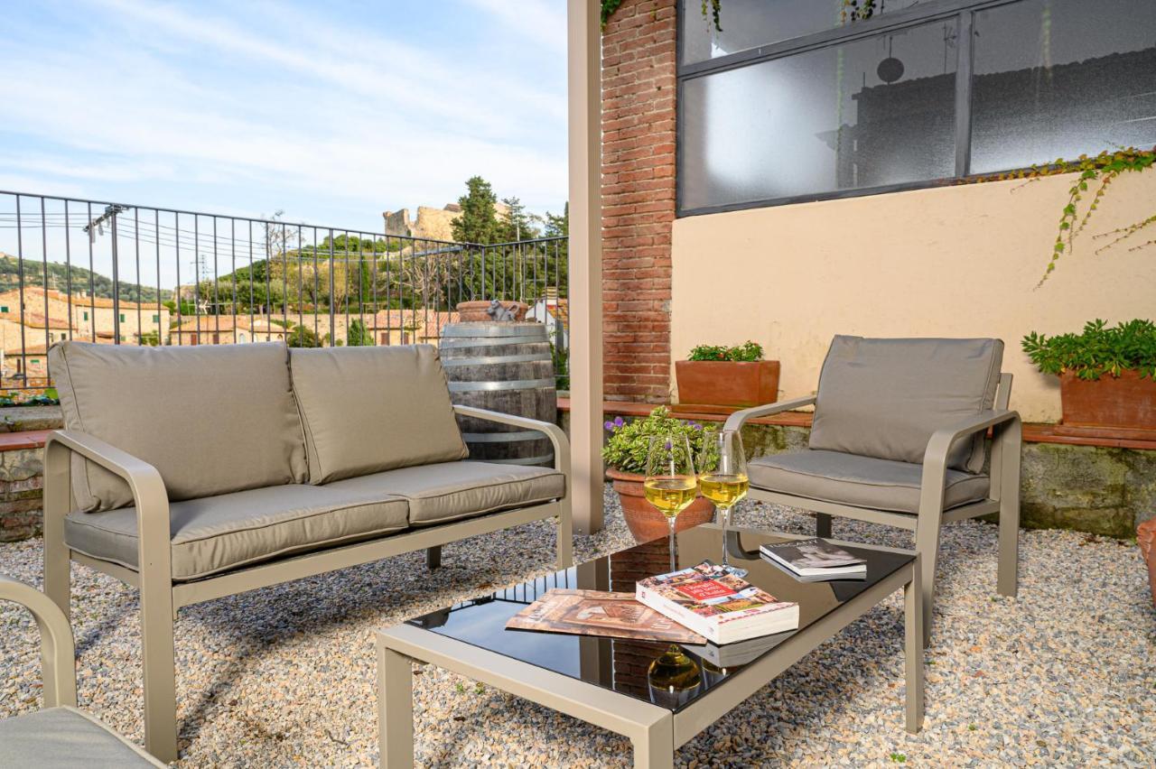 סוברטו Il Chiostro Appartamenti & Suites מראה חיצוני תמונה