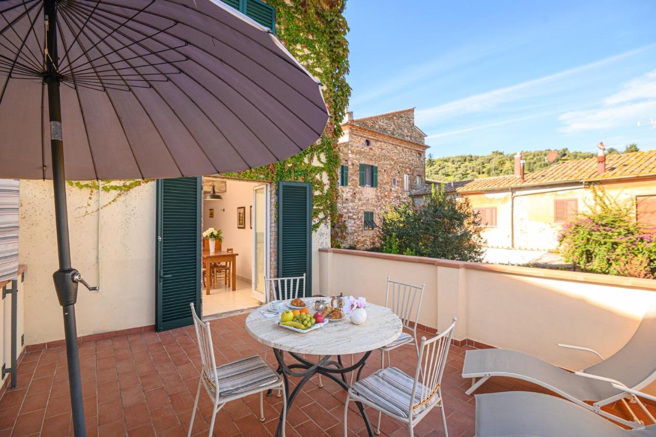 סוברטו Il Chiostro Appartamenti & Suites מראה חיצוני תמונה
