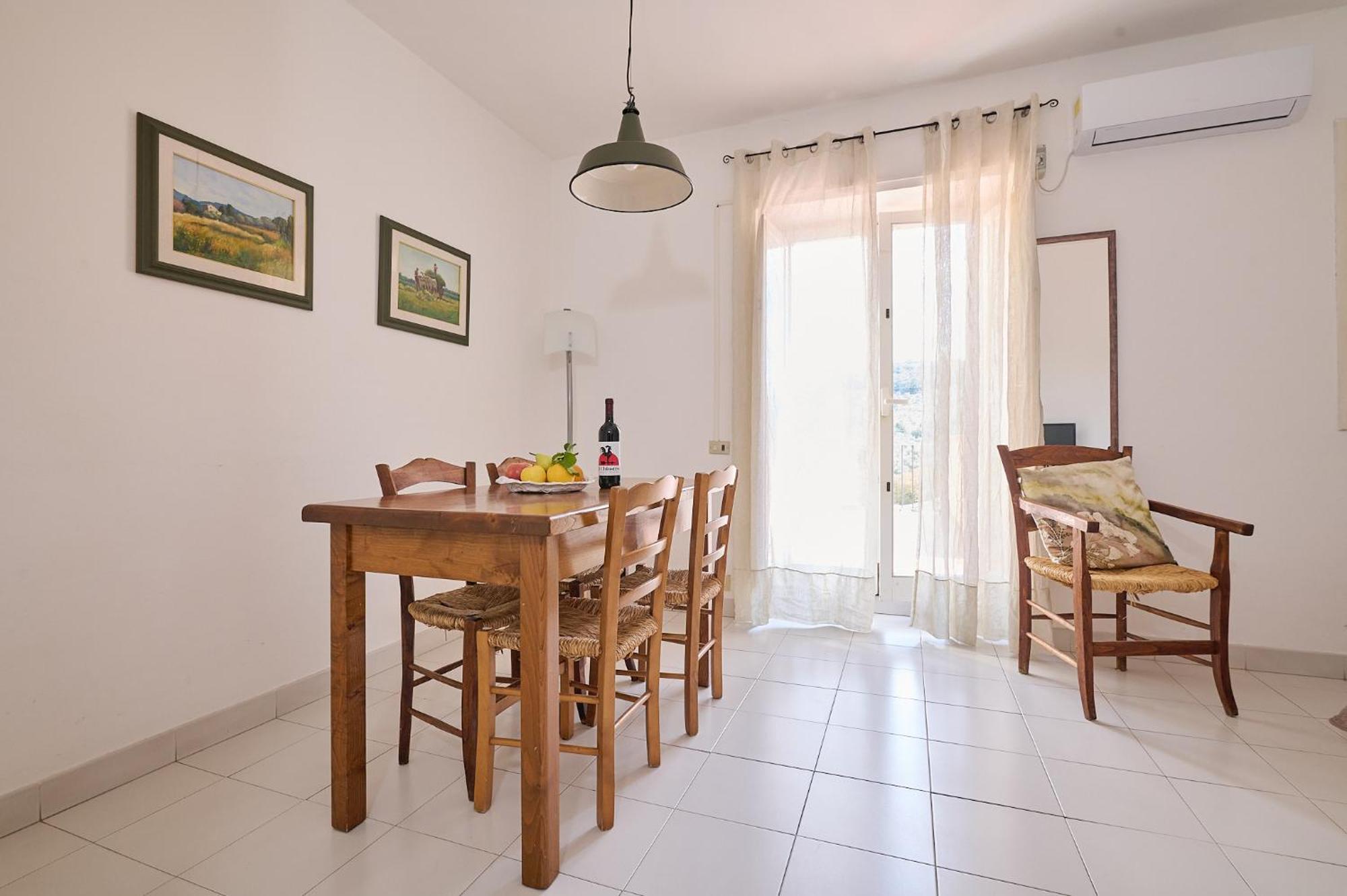 סוברטו Il Chiostro Appartamenti & Suites מראה חיצוני תמונה