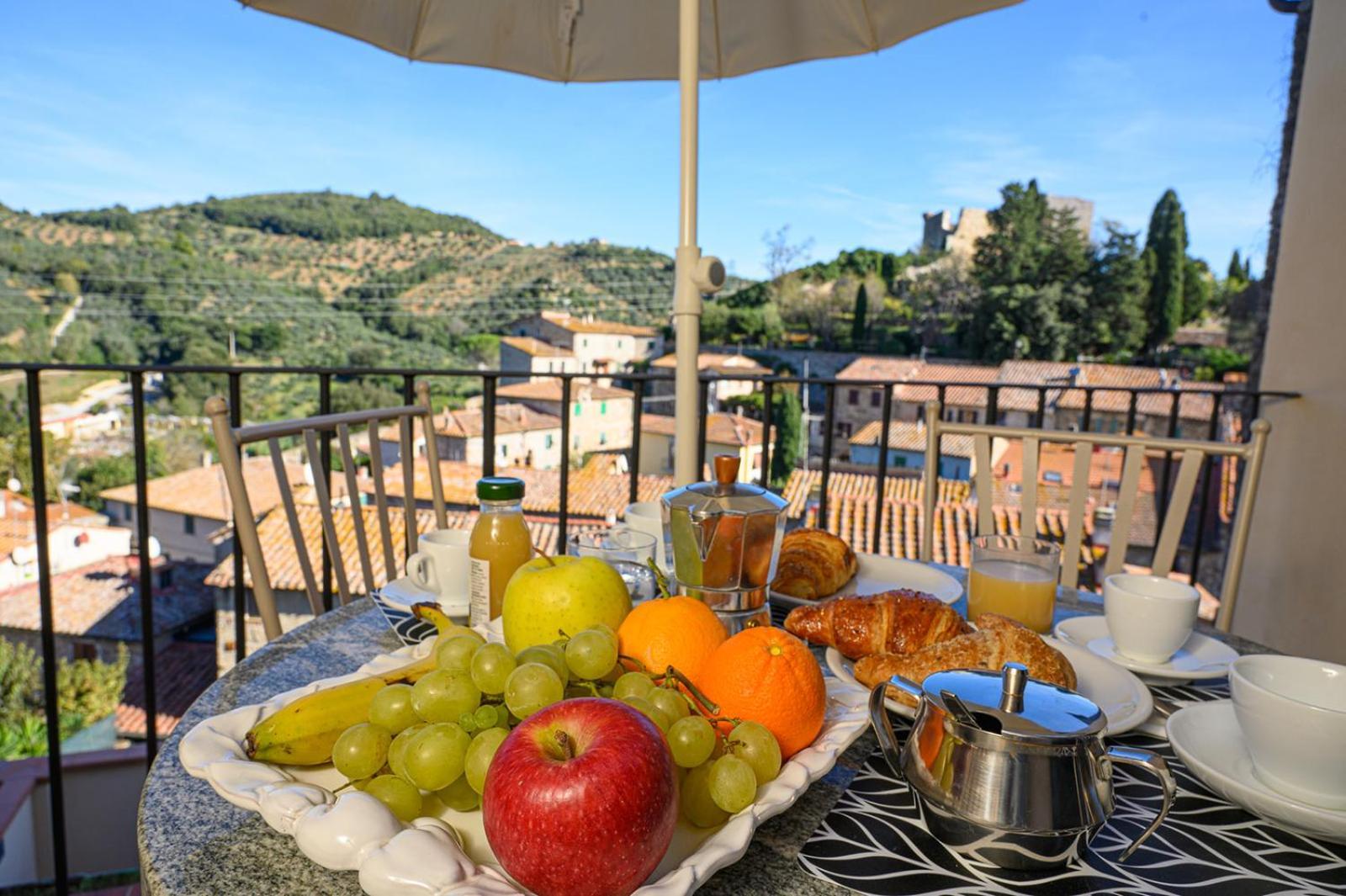 סוברטו Il Chiostro Appartamenti & Suites מראה חיצוני תמונה