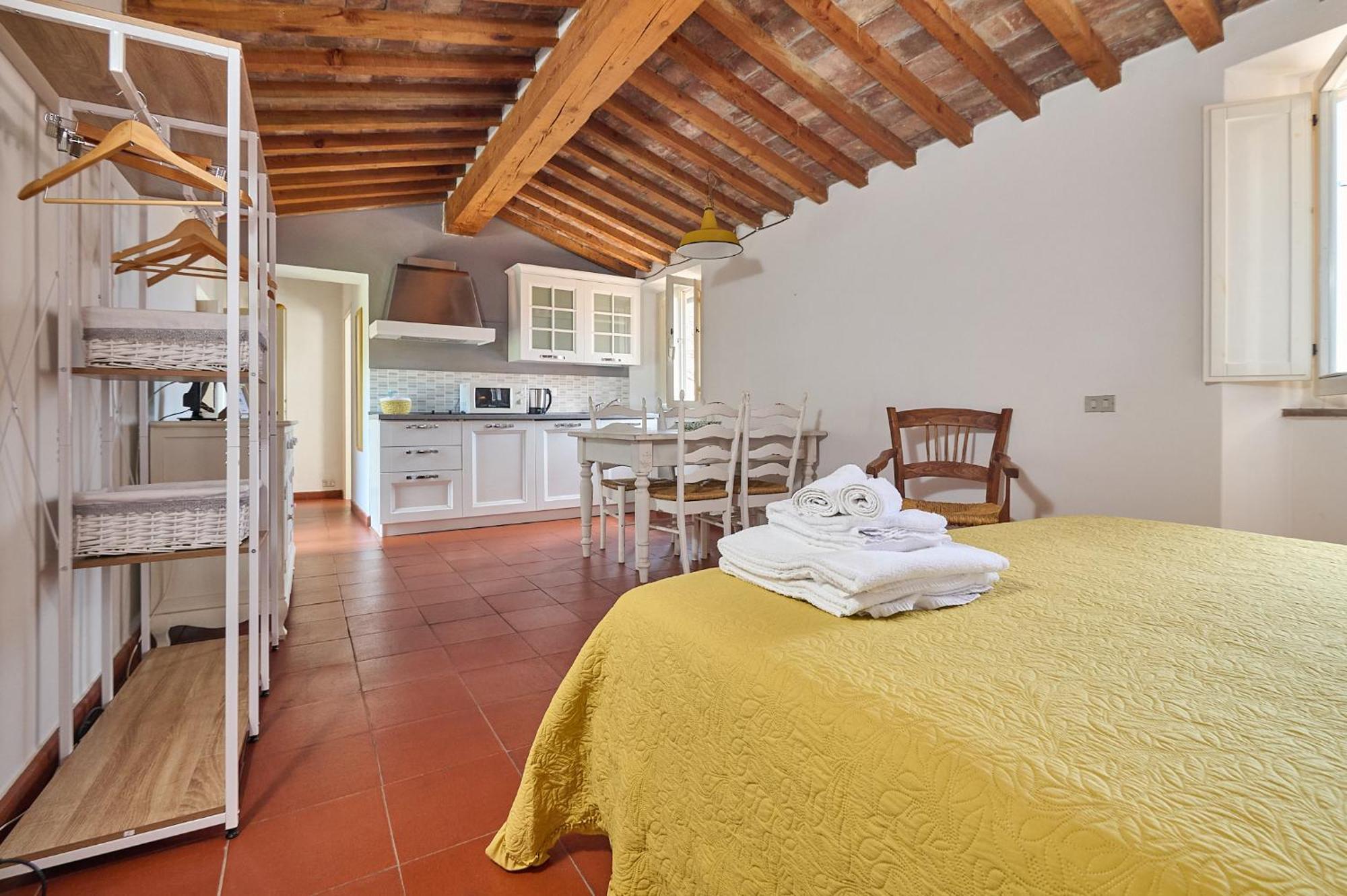 סוברטו Il Chiostro Appartamenti & Suites מראה חיצוני תמונה